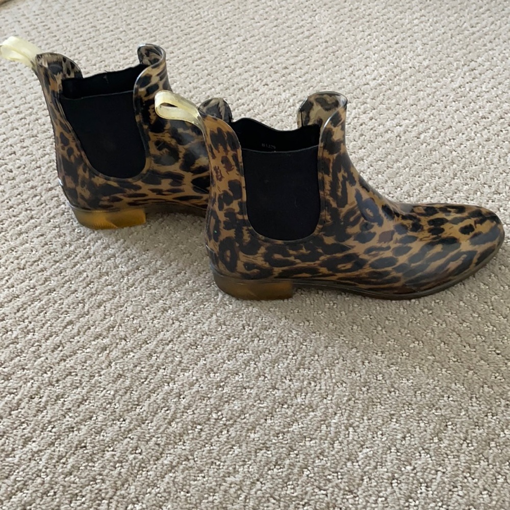 J Crew size 8 cheetah print rain boot